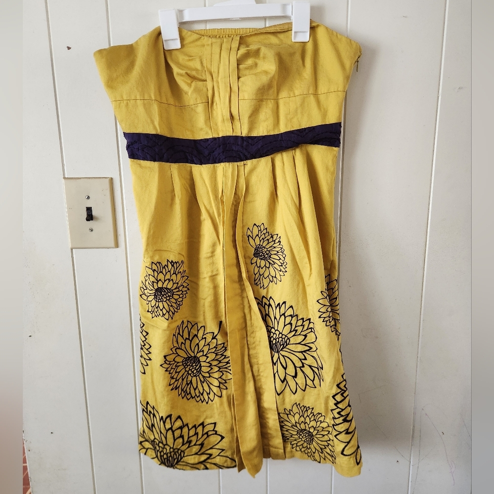Floreat Strapless Golden Dress with Elegant Black Details Size 12
